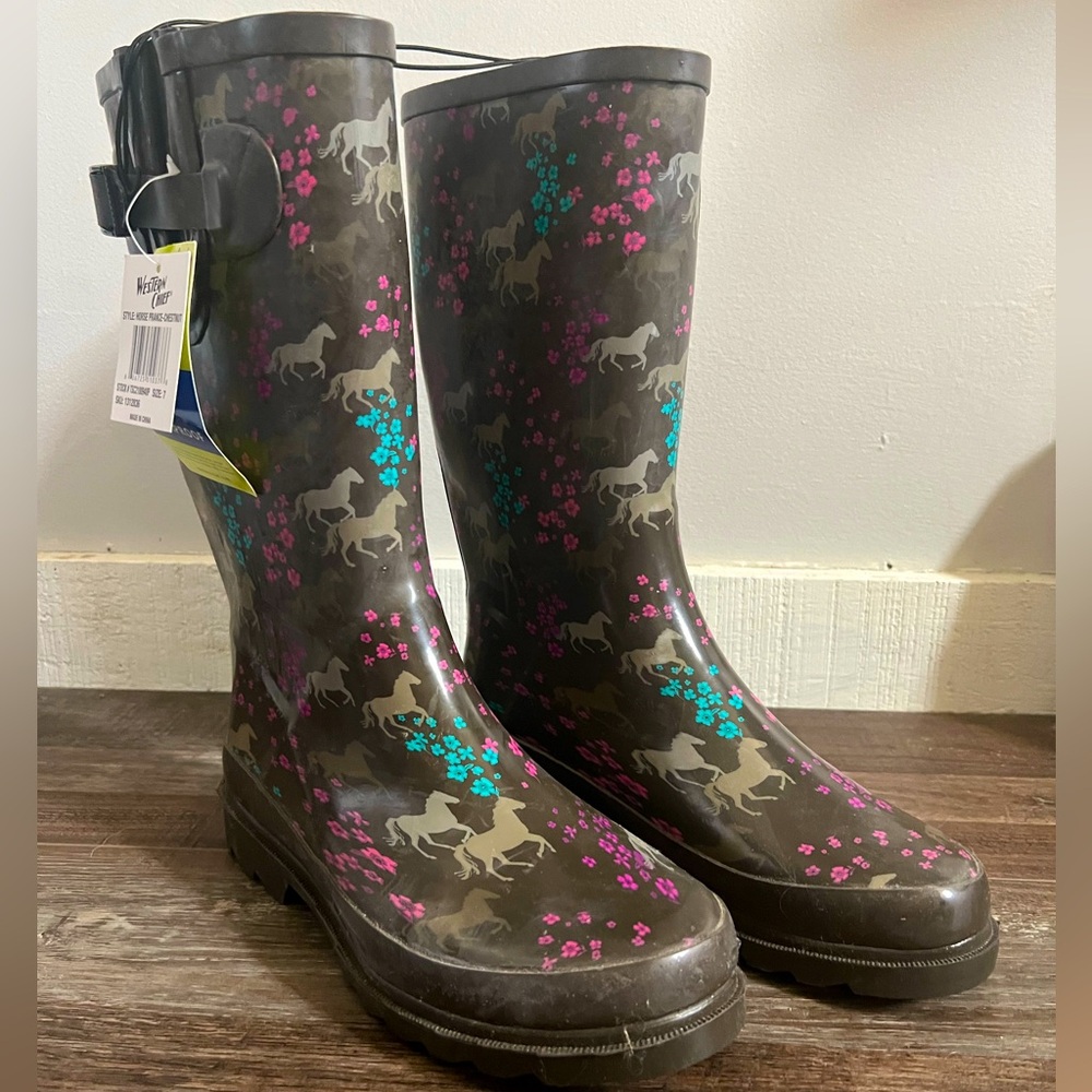 NWT Western Chief Rain Boots Size 7 Horse Prance-Chestnut